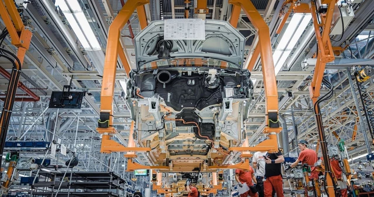 UE ustępuje w sprawie aut spalinowych. Nowe przepisy na 2035