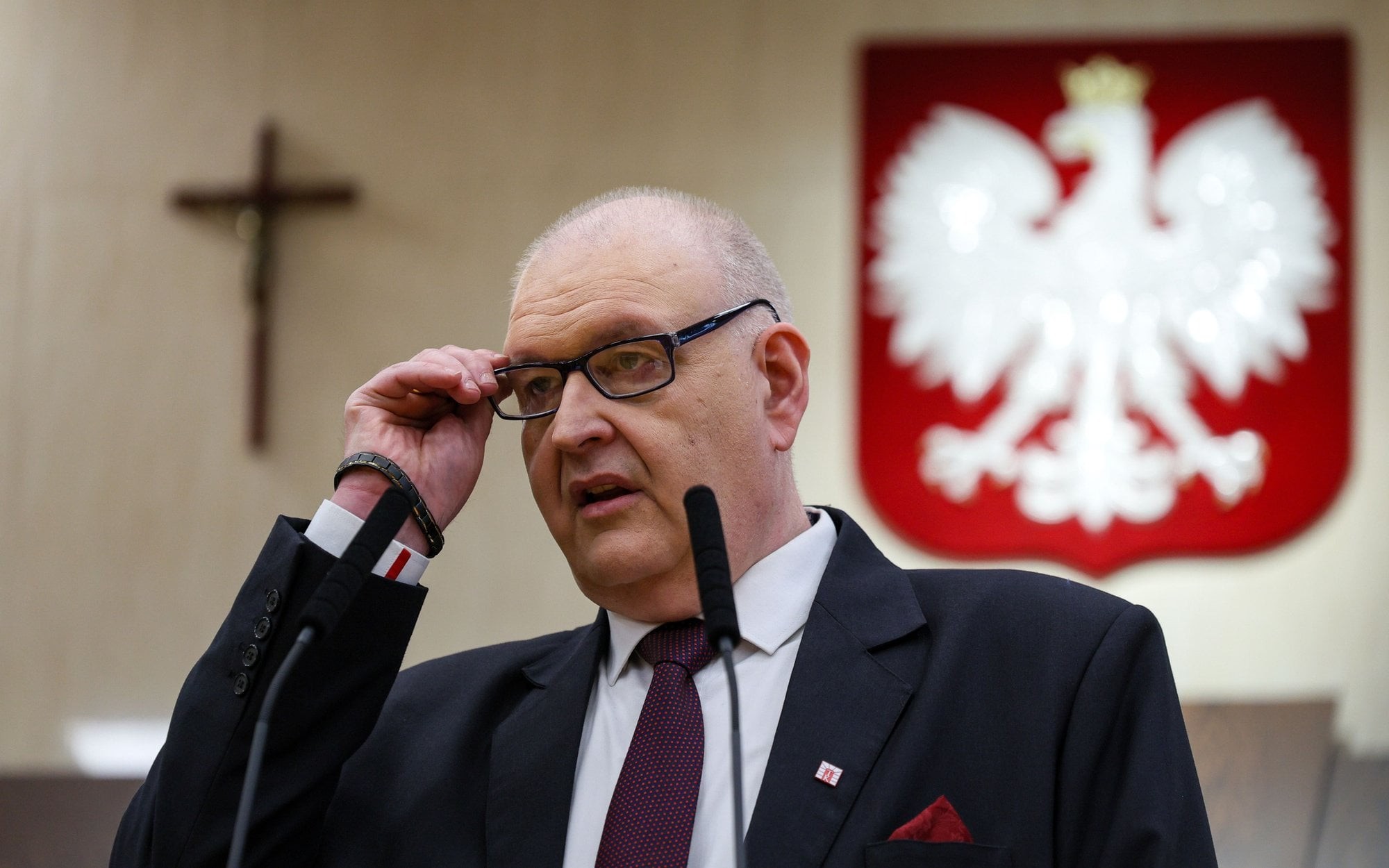 Prezes TK żąda wyjaśnień od policji. Czy to zamach na niezależność sądów?