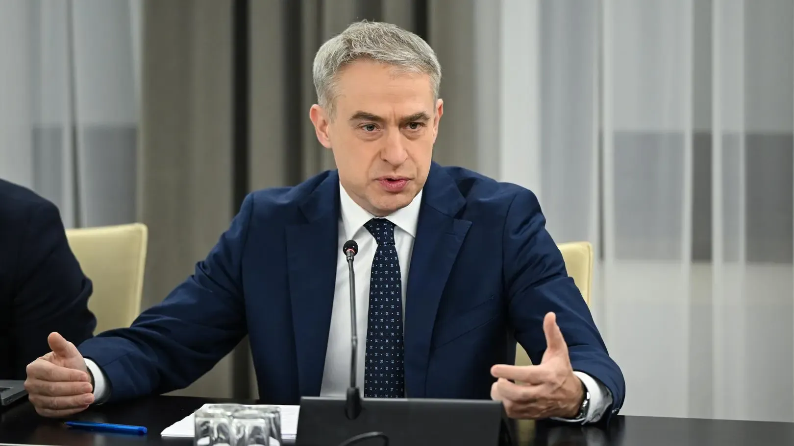 Ustawa o DSA wraca do Senatu. Rząd podaje rękę prezydentowi