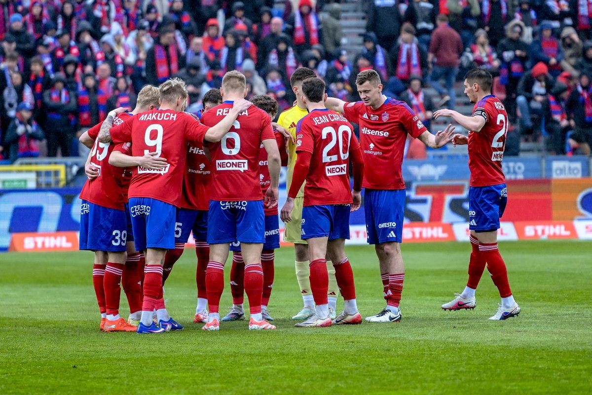 Raków Częstochowa uwięziony w przeszłości. Nowy stadion to kwestia honoru miasta