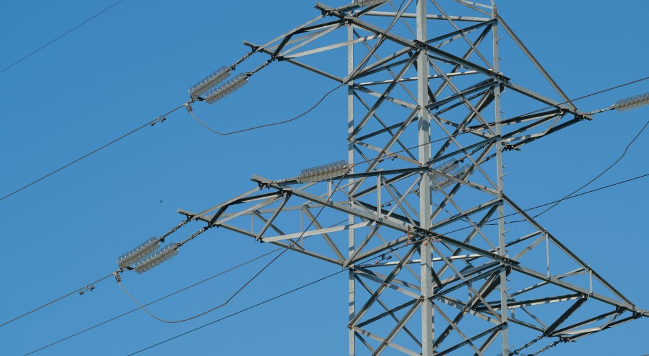 Elektryfikacja zamiast gazu. Polska w ogonie Europy, a ceny prądu rosną